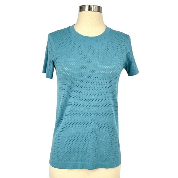 lululemon athletica Tops - Lululemon Breeze By Short Sleeve *Squad Ice Cave Size 4 / 6 Mesh Run Gym